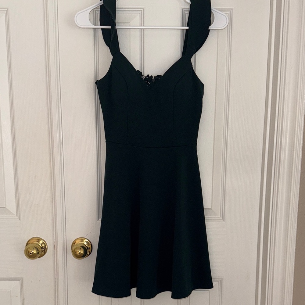 Elegant Hunter Green Sleeveless Dress